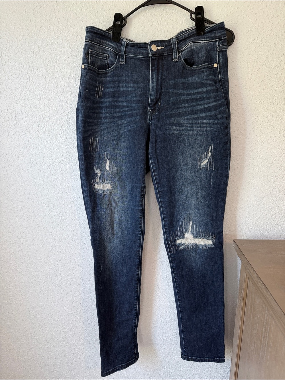 Judy Blue Medium-Dark Blue Ripped Skinny Jeans